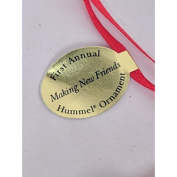 MJ Hummel 2005 First Annual “Making New Friends” Star Shaped Christmas Ornament - Picture 5 of 7